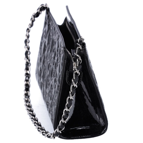 CHANEL Lucky Symbols Pochette Embossed Quilted Patent Black - Picture 2 of 7